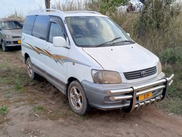 A picture of Toyota noha