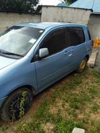 A picture of 2006 toyota raum