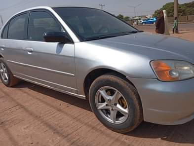 A picture of HONDA CIVIC BANKER EXCELLENT CONDITION NOTHING TO FIX 1 3M