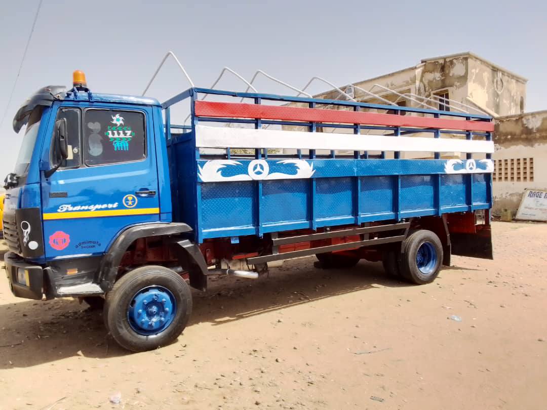 A picture of Mercedes Benz truck