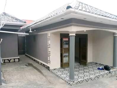 A picture of  House on quick sale in Nansana Kabulengwa Seated on