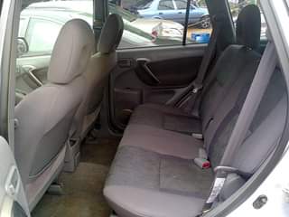 A picture of 2003 Toyota Rav4