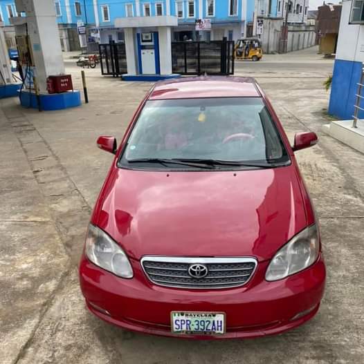 A picture of  Extremely clean Toyota Corolla 2004 Please come with your
