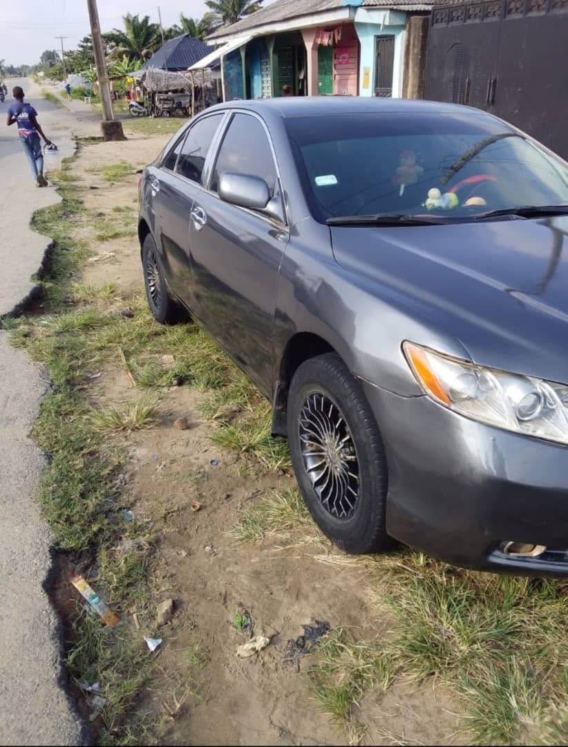 A picture of Toyota Camry 4 plugs