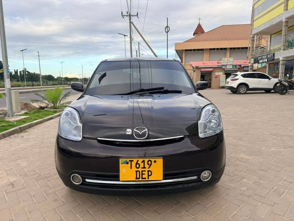 A picture of MAZDA VERISA