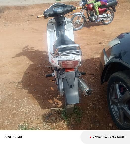 A picture of Jinchen rubber rubber with Sound Engine Good tyres Hand starting