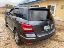 A picture of Mercedes Benz GLK350