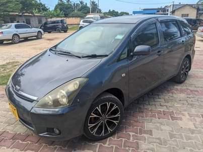 A picture of TOYOTA WISH