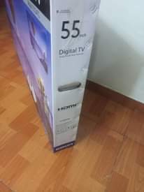 A picture of 55 inch smart android 4k Ebon made by Hisense 1.165M
