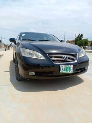 A picture of Lexus RX350