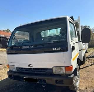 Trucks, T.
