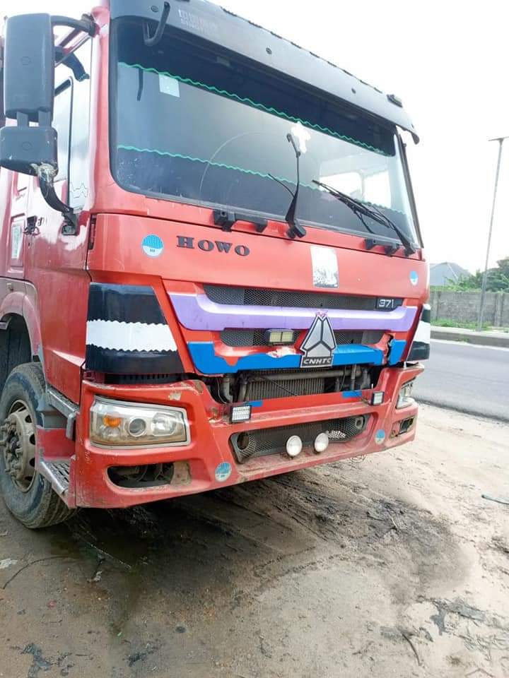 A picture of Howo Tipper Truck for sale no fault buy and start