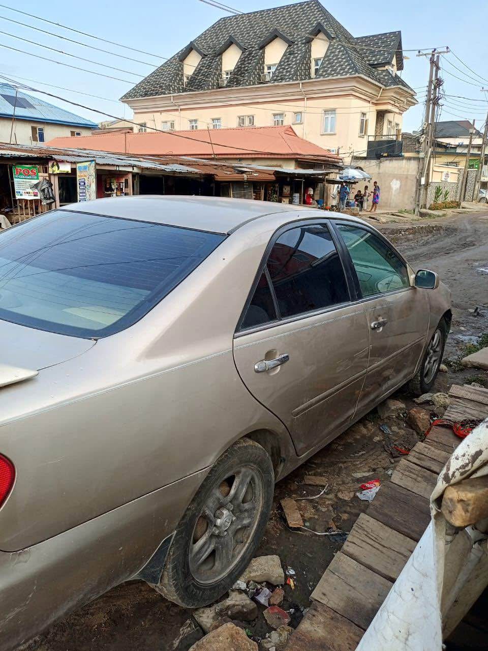 A picture of Toyota Camry 2004