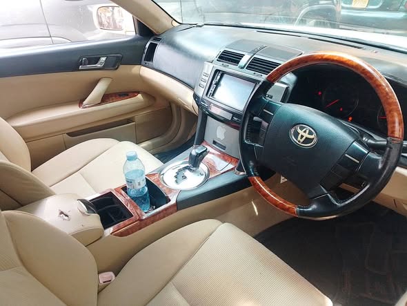 A picture of Toyota mark x 13 5 millions negotiable CALL 0786 92
