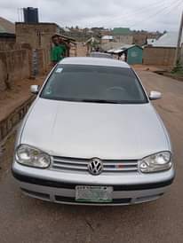 A picture of GOLF 4