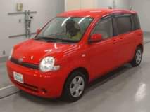 A picture of Toyota Sienta