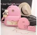 A picture of Fashon back packs