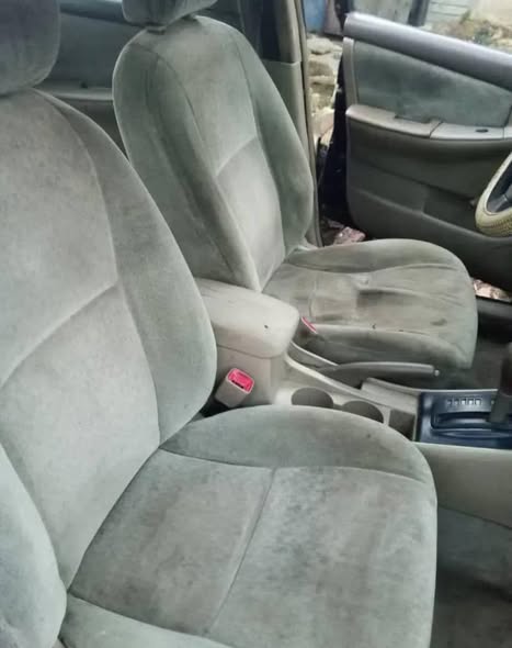 A picture of 2004 Toyota Corolla