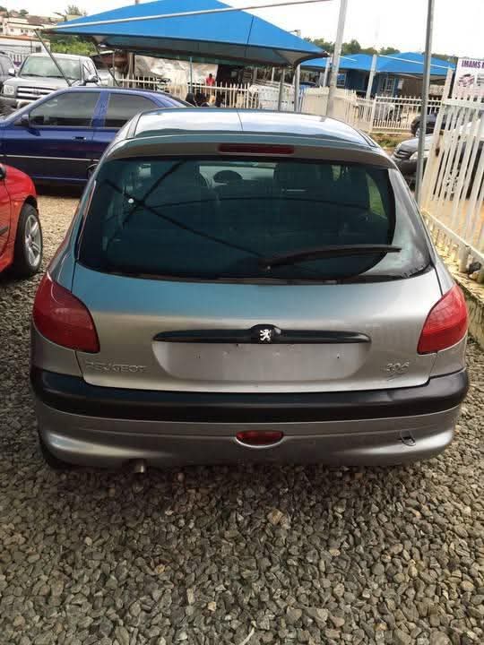 A picture of Peugeot