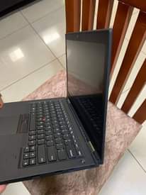 A picture of Lenovo T470s i5 8gb Ram and 256 ssd. Back light