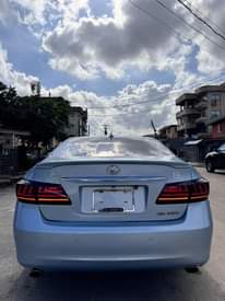 A picture of Lexus ES350 2012