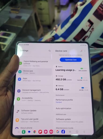 A picture of Samsung galaxy z fold 4 512gb