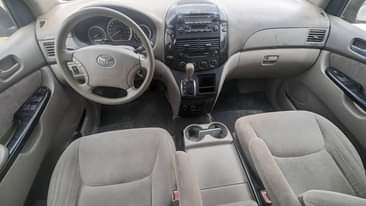 A picture of Toyota Siena 2006 model buy and drive going for 4