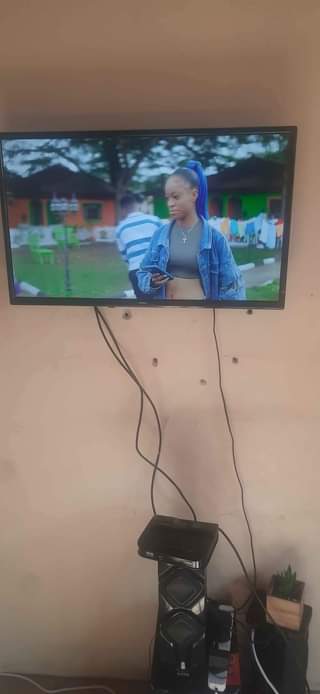 A picture of Star x smart tv inch 32 dstv dish