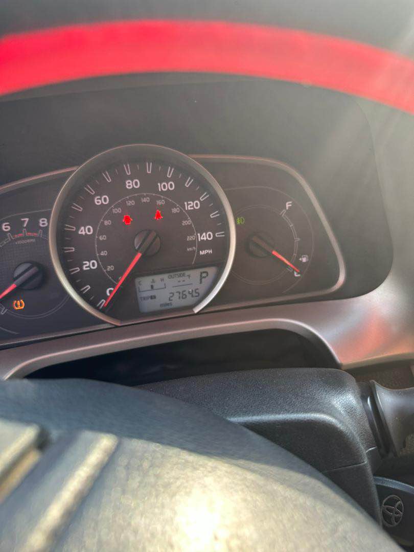 A picture of Extremely Clean 2016 Toyota RAV4