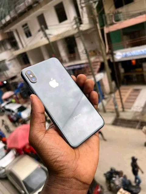 A picture of iPhone X