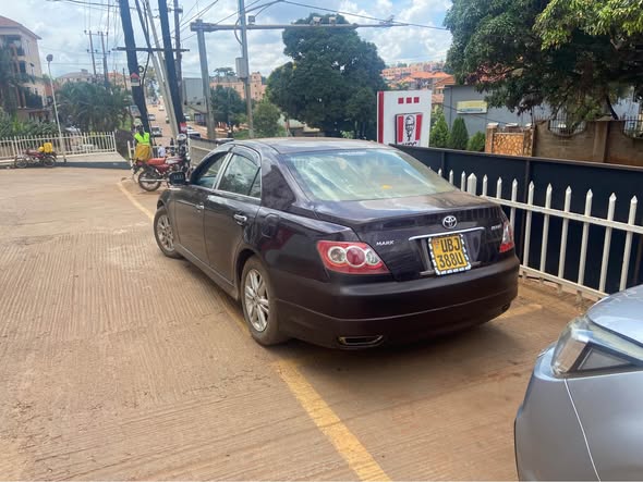 A picture of Toyota markx