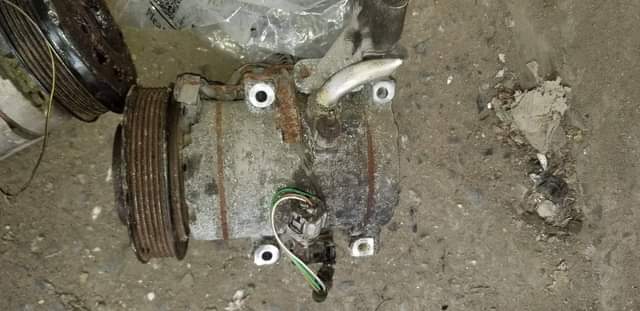 A picture of Ac compressor