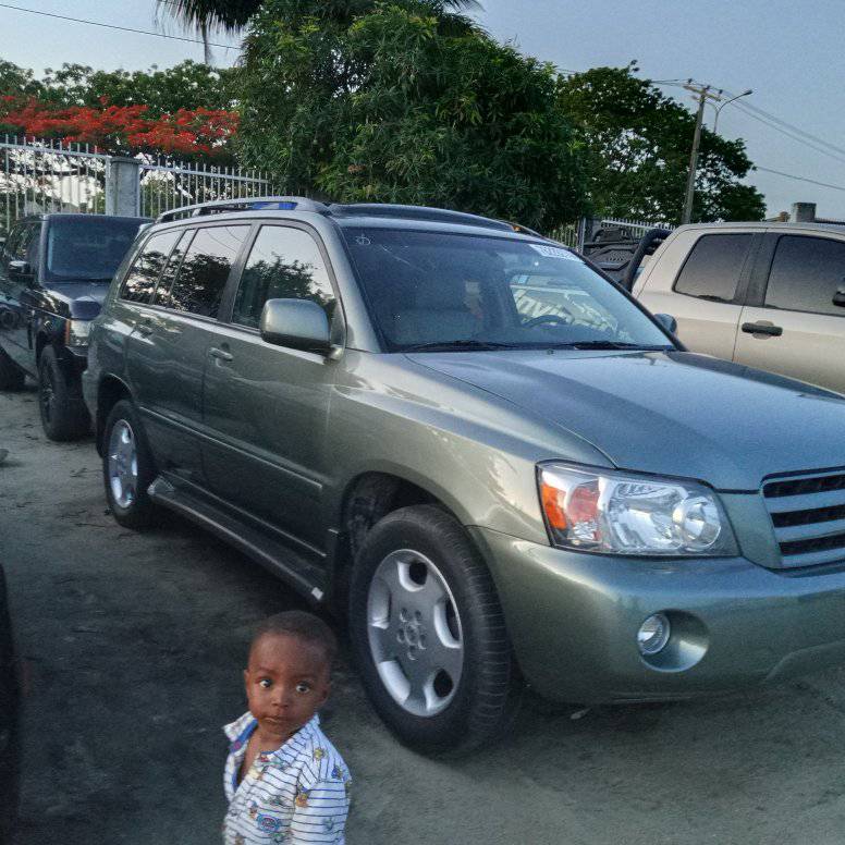A picture of Toyota Highlander V6 2006