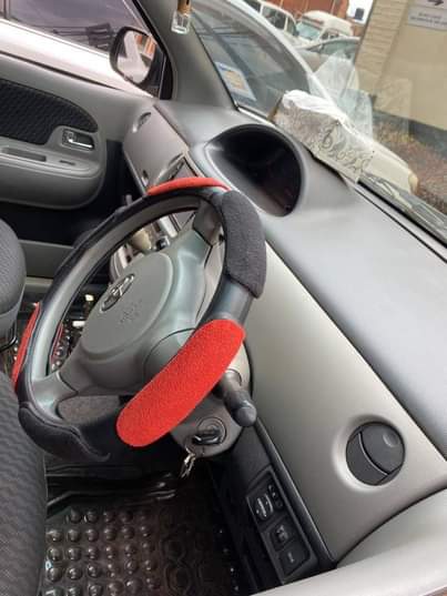 A picture of Toyota sienta 256701593643