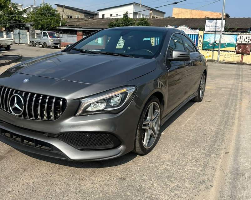 A picture of DISTRESS SALE 2014 Mercedes Benz CLA250 foreign used panoramic roof