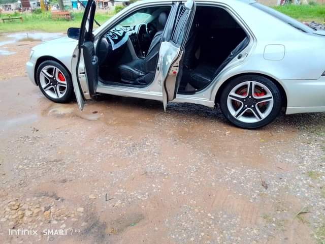 used toyota altezza