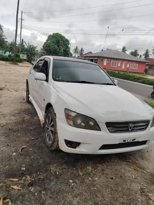 used toyota altezza
