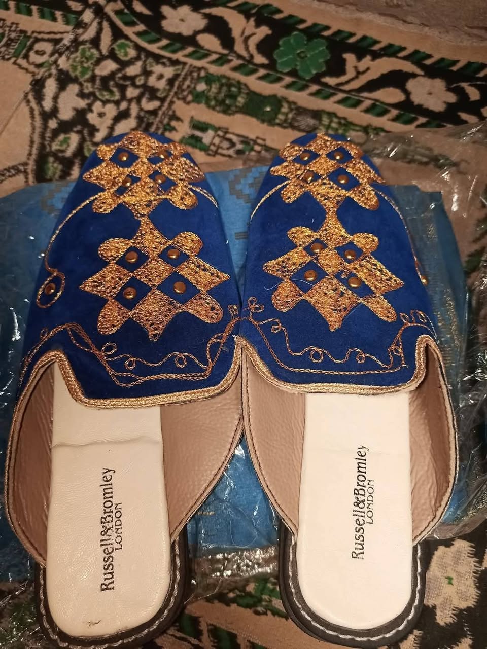 A picture of Rawani alkyabbu takalma available 08029051402 08030515745 Kano state