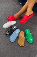 A picture of Everyday shoes