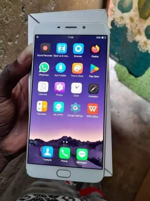 A picture of Oppo r9