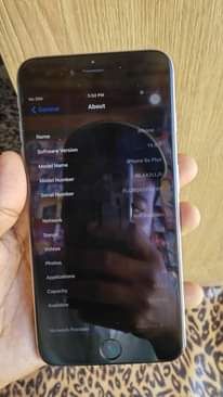 A picture of iPhone 6s plus 64GB simu haina mambo mengi njoo mbezi