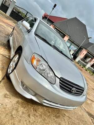 A picture of TOYOTA COROLA