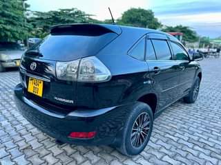 A picture of Toyota harrier