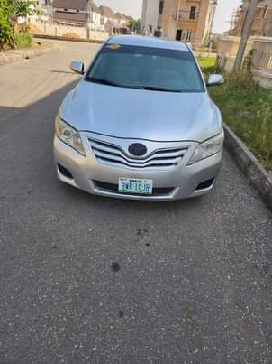 A picture of Toyota Camry 08