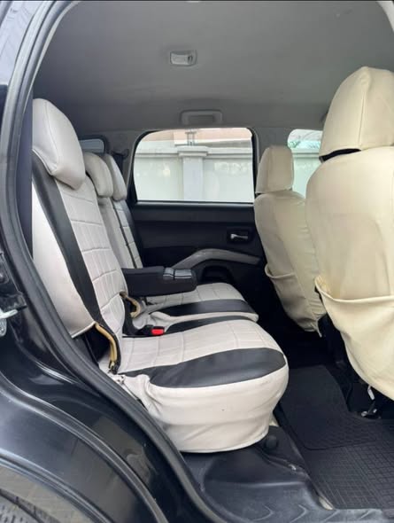 A picture of Mitsubishi outlander
