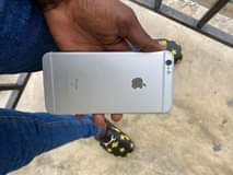 A picture of Iphone 6s plus gb 64