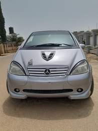 A picture of Extremely super sharp Benz A160 04 model FLASH ON FIRST