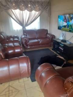 classifieds/furniture sofas
