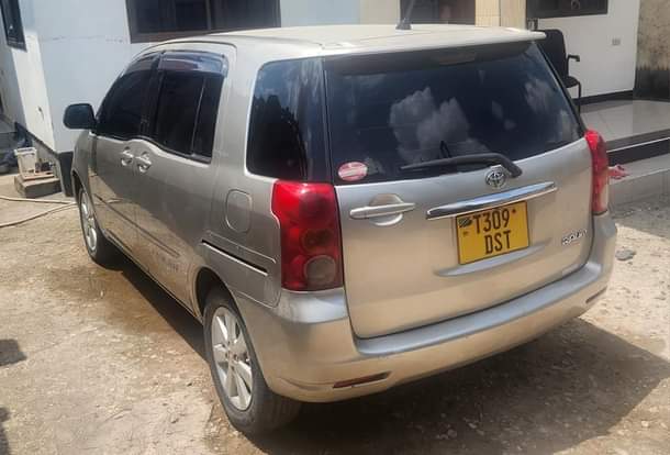 A picture of Toyota Raum