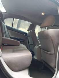 A picture of Honda Accord 2012